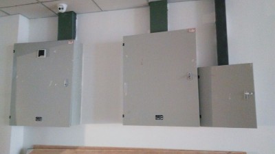 分配電裝置內設集中電源箱嗎【千亞電氣】